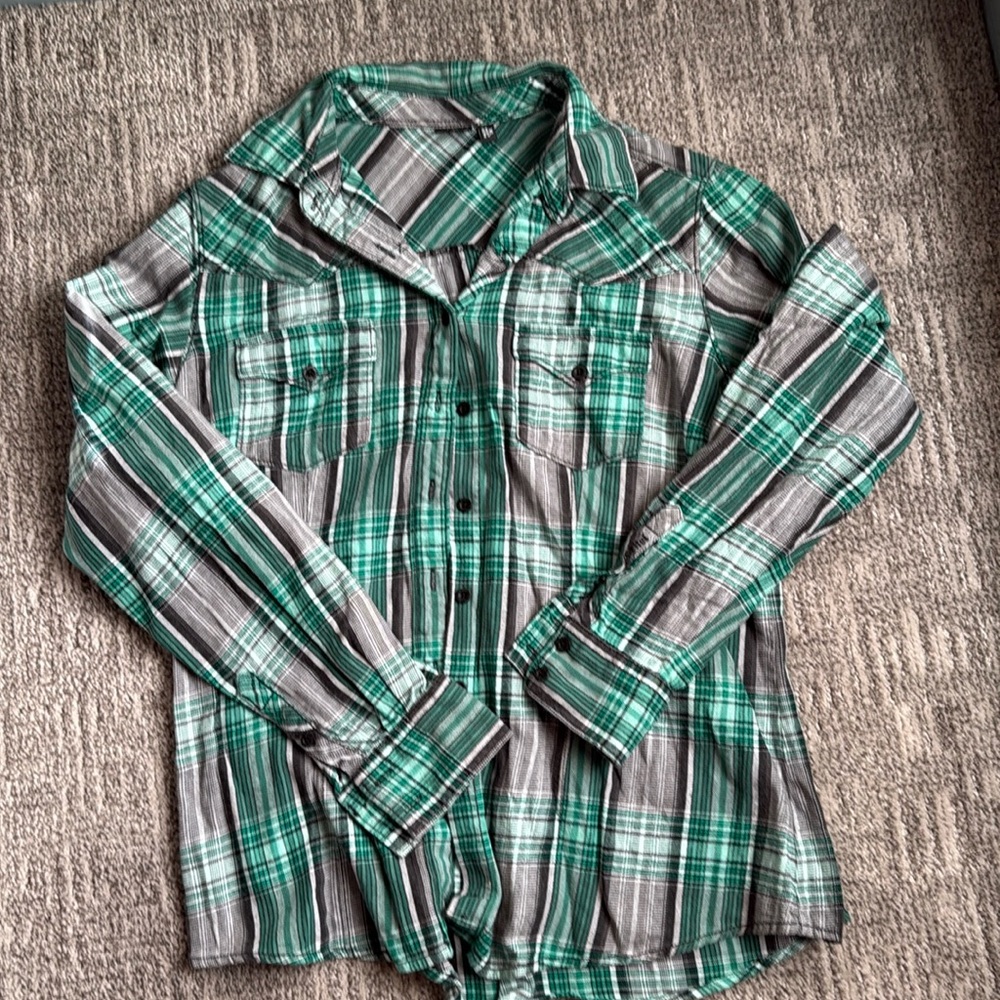 Cruel Green and Gray Plaid Button-Up Shirt 
size xl